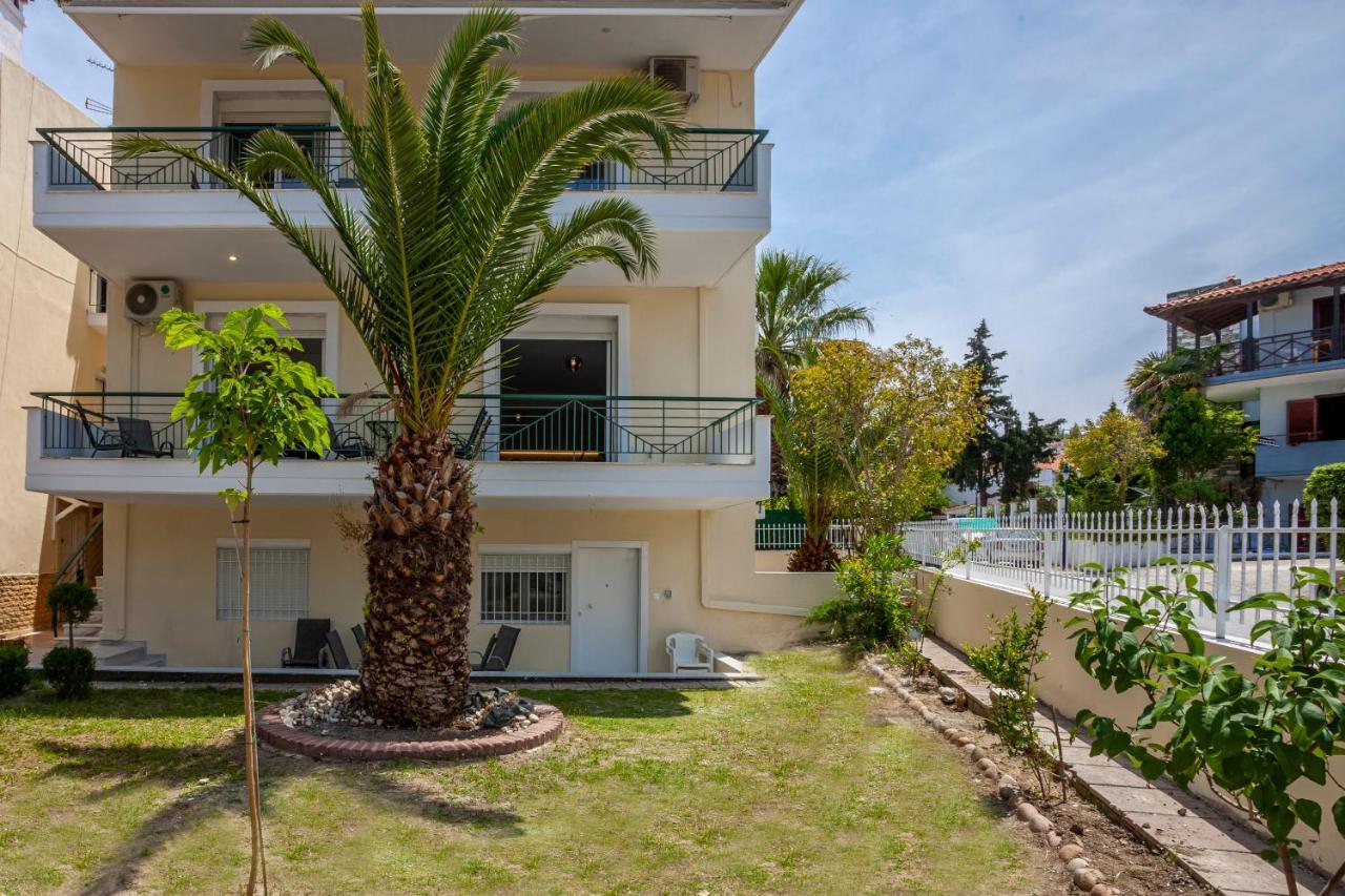 Aris Luxury Apartments Pefkochori Exterior photo
