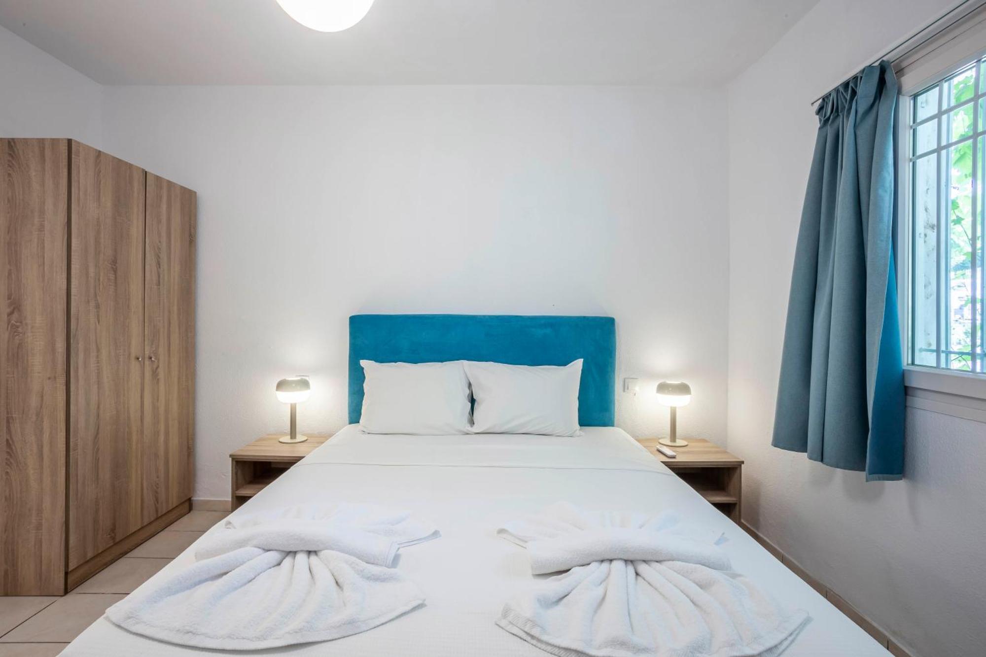 Aris Luxury Apartments Pefkochori Exterior photo