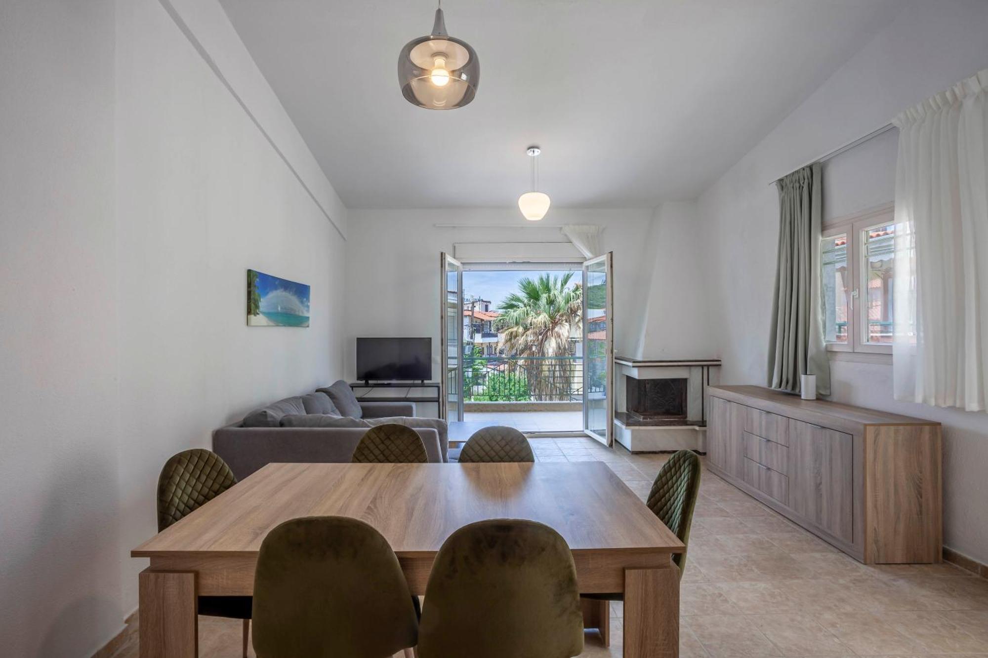 Aris Luxury Apartments Pefkochori Exterior photo