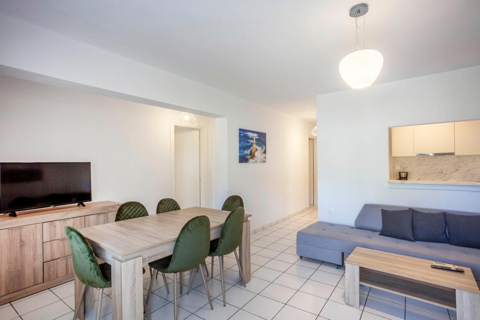 Aris Luxury Apartments Pefkochori Exterior photo