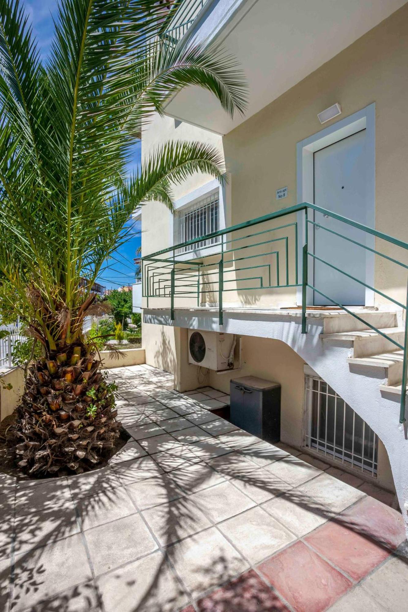 Aris Luxury Apartments Pefkochori Exterior photo